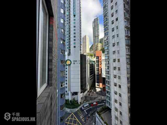 Mid Levels West - Bonanza Court 08
