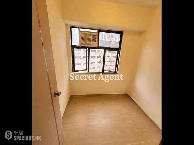 Sai Ying Pun - Rich Court 04