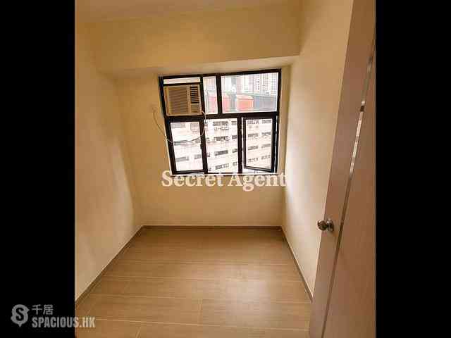 Sai Ying Pun - Rich Court 05