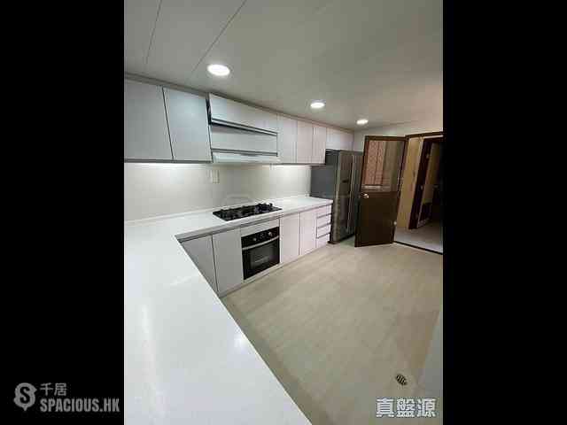 Tai Tam - Hong Kong Parkview Parkview Heights Block 13 04