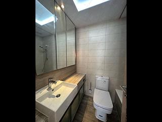 Sai Ying Pun - Island Crest Block 1 05