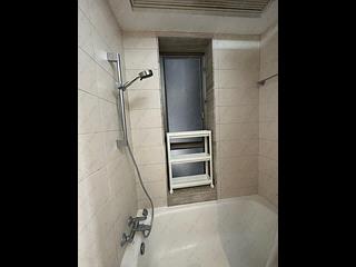 Sai Ying Pun - Island Crest Block 1 06