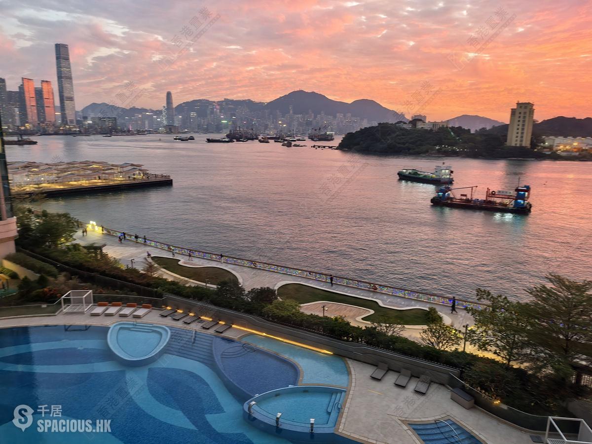 Cheung Sha Wan - Grand Victoria 01