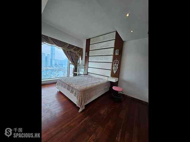 Tai Kok Tsui - One Silversea 06