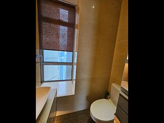 Tai Kok Tsui - One Silversea 13