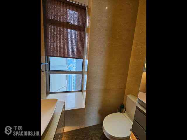 Tai Kok Tsui - One Silversea 13