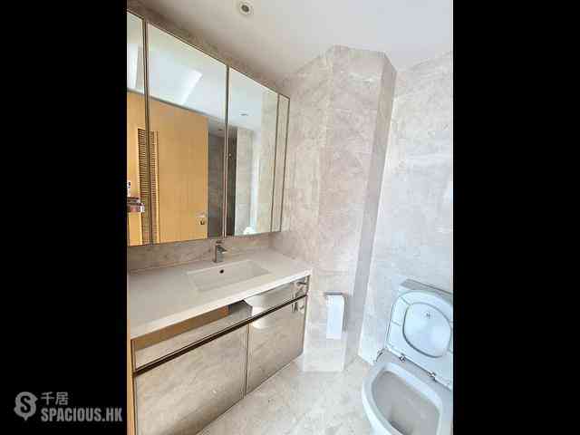 Sai Ying Pun - The Nova 04