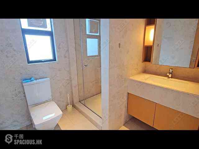 Yau Ma Tei - King's Park Villa 08