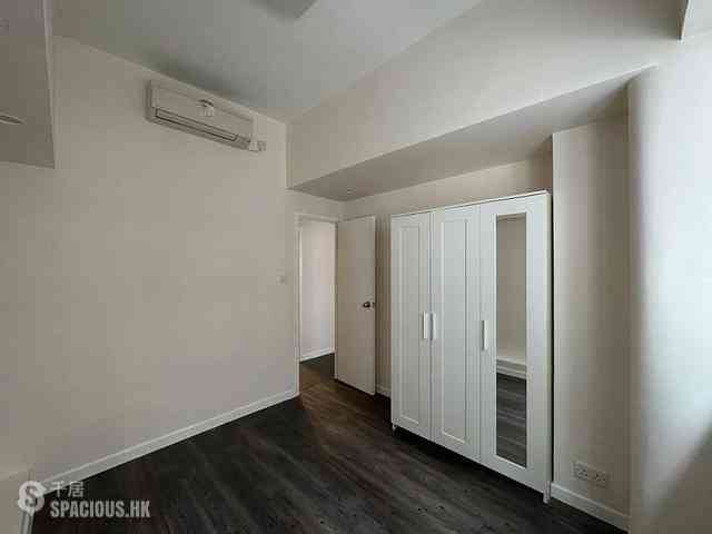 Wan Chai - Kwong Sang Hong Building Block A 04