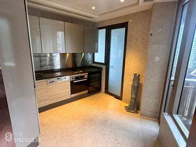 Kennedy Town - Cadogan 08