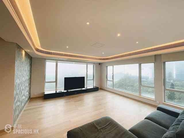 山顶 - Guildford Court 01