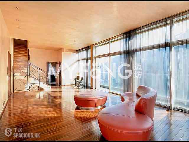 Soho - Centrestage 03