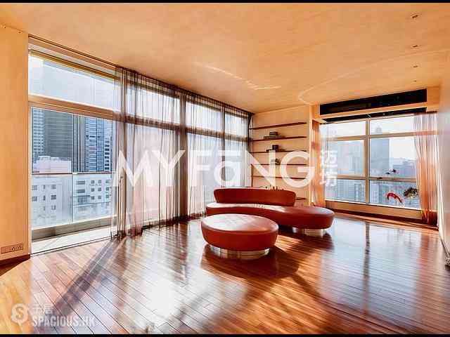 Soho - Centrestage 04