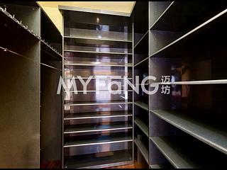 Soho - Centrestage 09