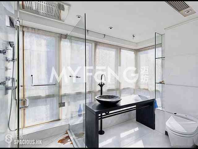 Soho - Centrestage 11