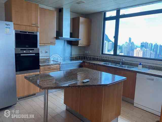 Mid Levels Central - Fairlane Tower 03