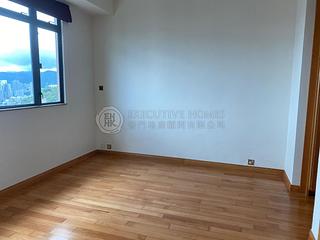 Mid Levels Central - Fairlane Tower 04