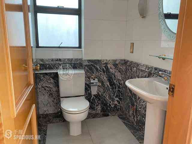 Mid Levels Central - Fairlane Tower 10