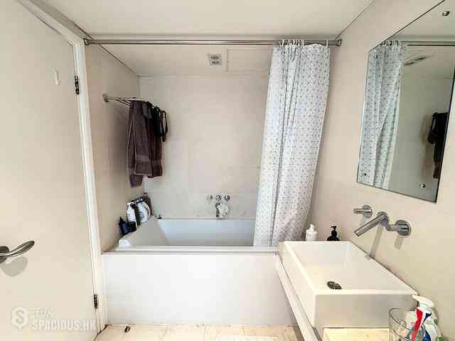 Pok Fu Lam - Regent Palisades Block 2 07
