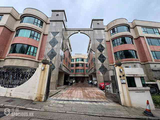 Pok Fu Lam - Regent Palisades Block 2 13