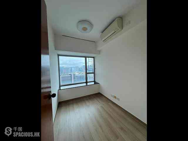 West Kowloon - Sorrento 03