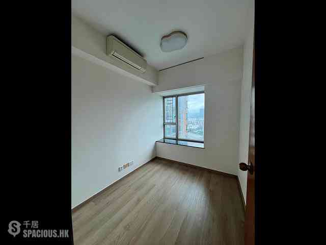West Kowloon - Sorrento 06