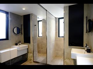 Central - 15, Peel Street 04