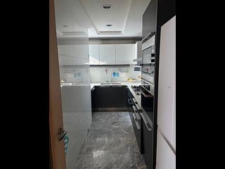 West Kowloon - The Cullinan (Tower 21 Zone 2 Luna Sky) 18
