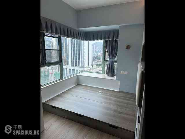 Wan Chai - Royal Court 03