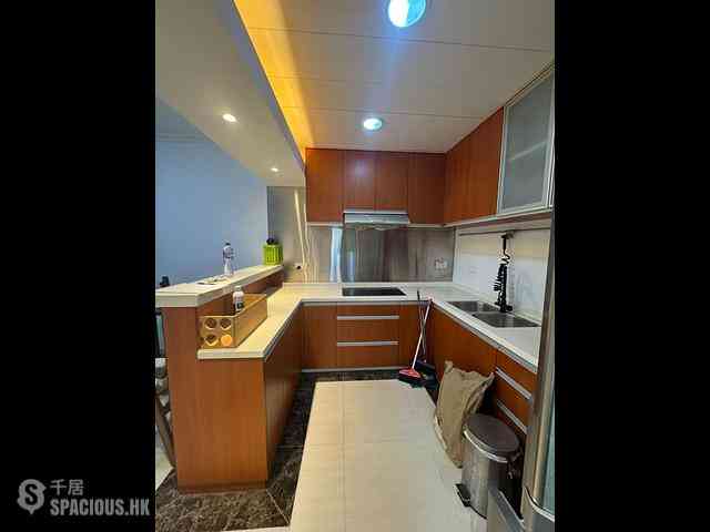 North Point - Hang Ying House 03