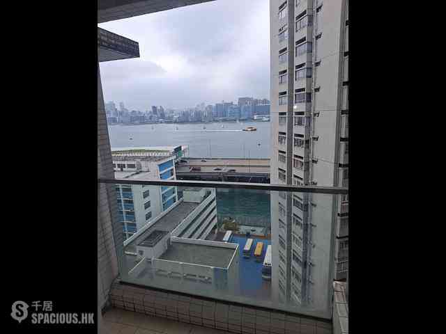 North Point - The Harbourside 01