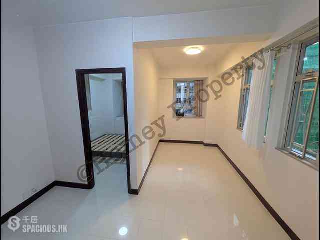 Wan Chai - Hing Bong Mansion 01