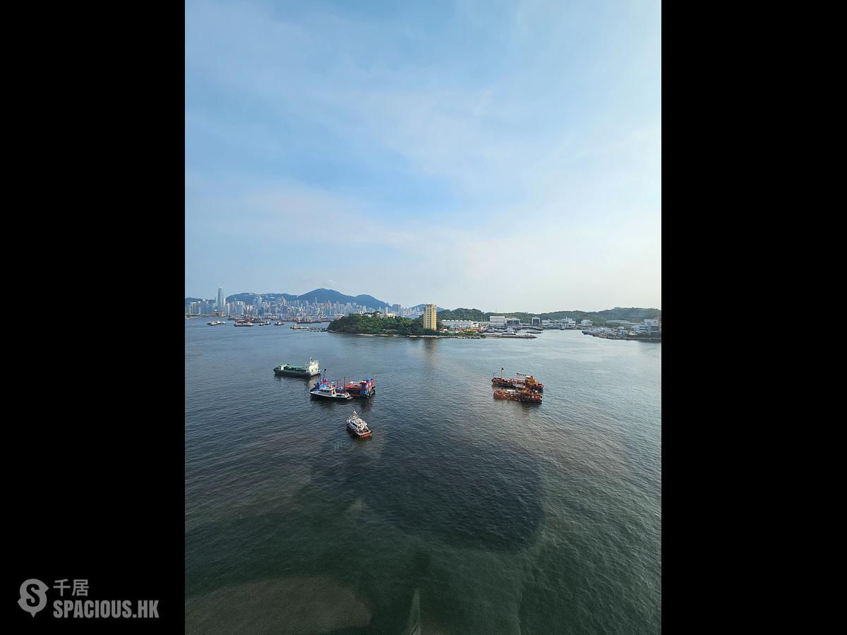 Cheung Sha Wan - Grand Victoria 01