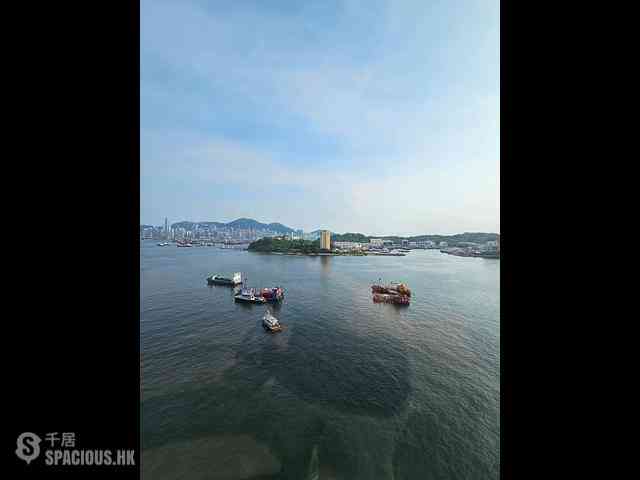 Cheung Sha Wan - Grand Victoria 01