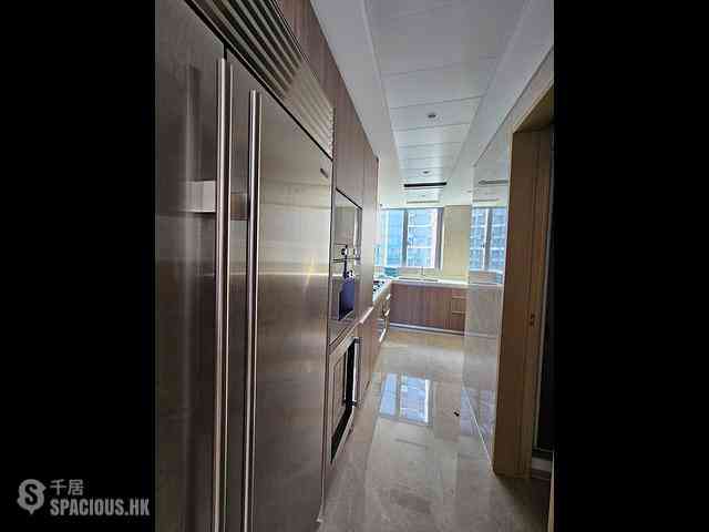 Cheung Sha Wan - Grand Victoria 08