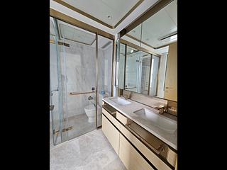 Cheung Sha Wan - Grand Victoria 20