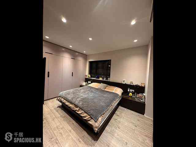 Pok Fu Lam - Baguio Villa Block 27 06