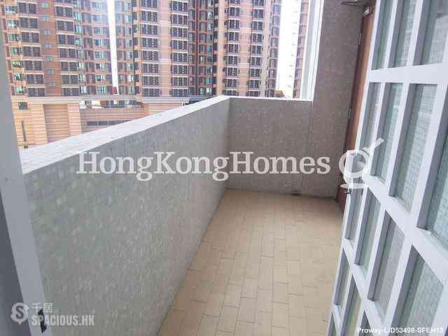 Happy Valley - Caroline Height 01