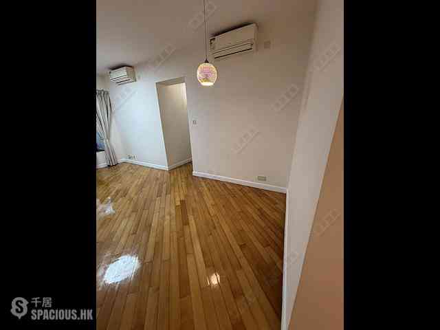 West Kowloon - Sorrento Phase 1 Block 5 01