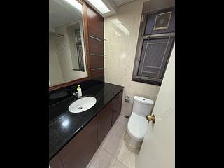 West Kowloon - Sorrento Phase 1 Block 5 05