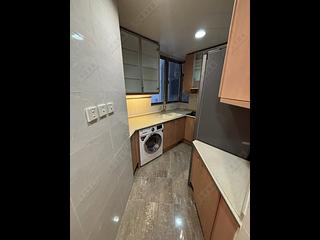 West Kowloon - Sorrento Phase 1 Block 5 09