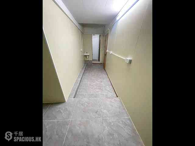 Mong Kok - Lai To Building 03