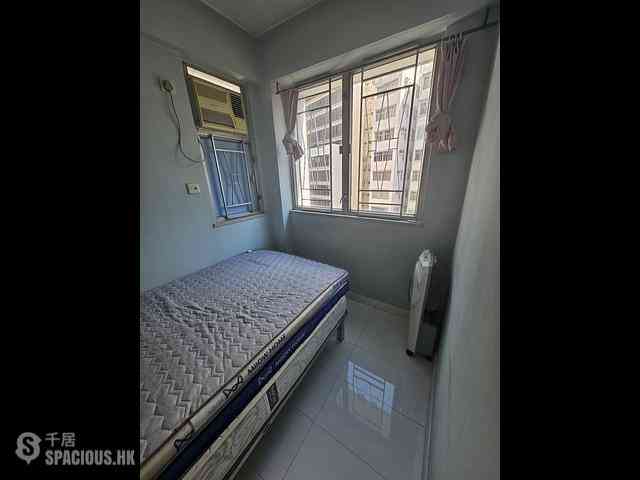 Sheung Wan - Wing Fai Building 06