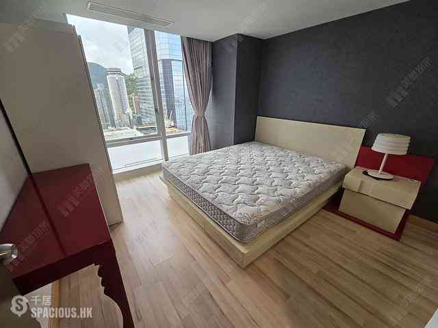 Wan Chai - Convention Plaza Apartments 03