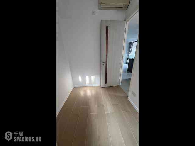 Shau Kei Wan - EAST 17 06