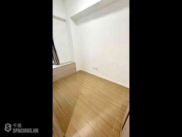 Shau Kei Wan - EAST 17 17
