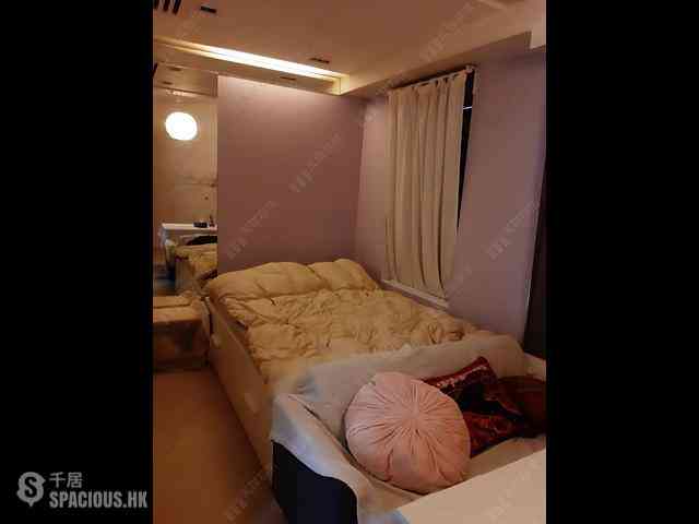 Sai Ying Pun - Reading Place 01