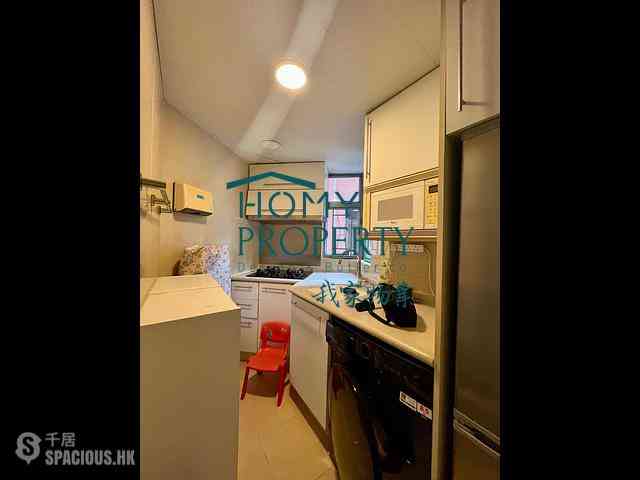 Sheung Wan - Queen's Terrace Block 3 06