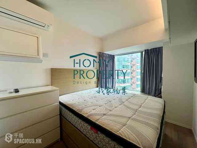 Sheung Wan - Queen's Terrace Block 3 03