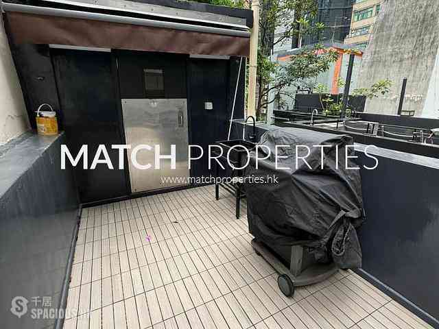 Central - 17, Peel Street 05